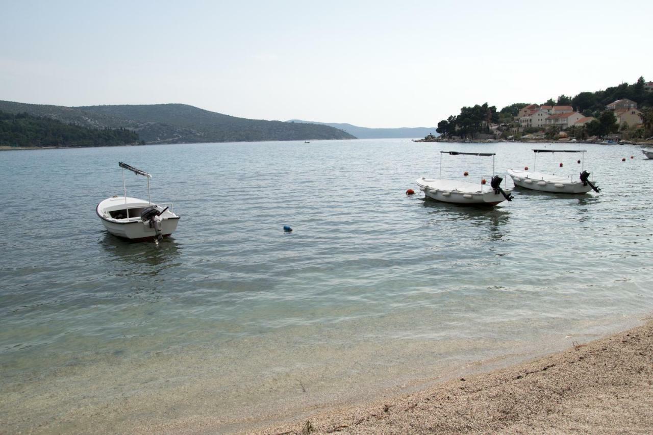 Villa Victoria, Slano Esterno foto